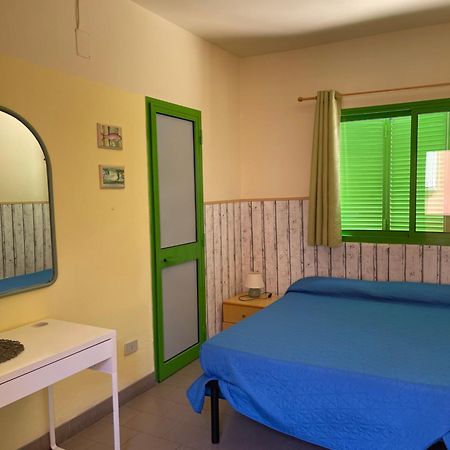Hotel Lupo Di Mare Марина-ди- Кастаньето Экстерьер фото